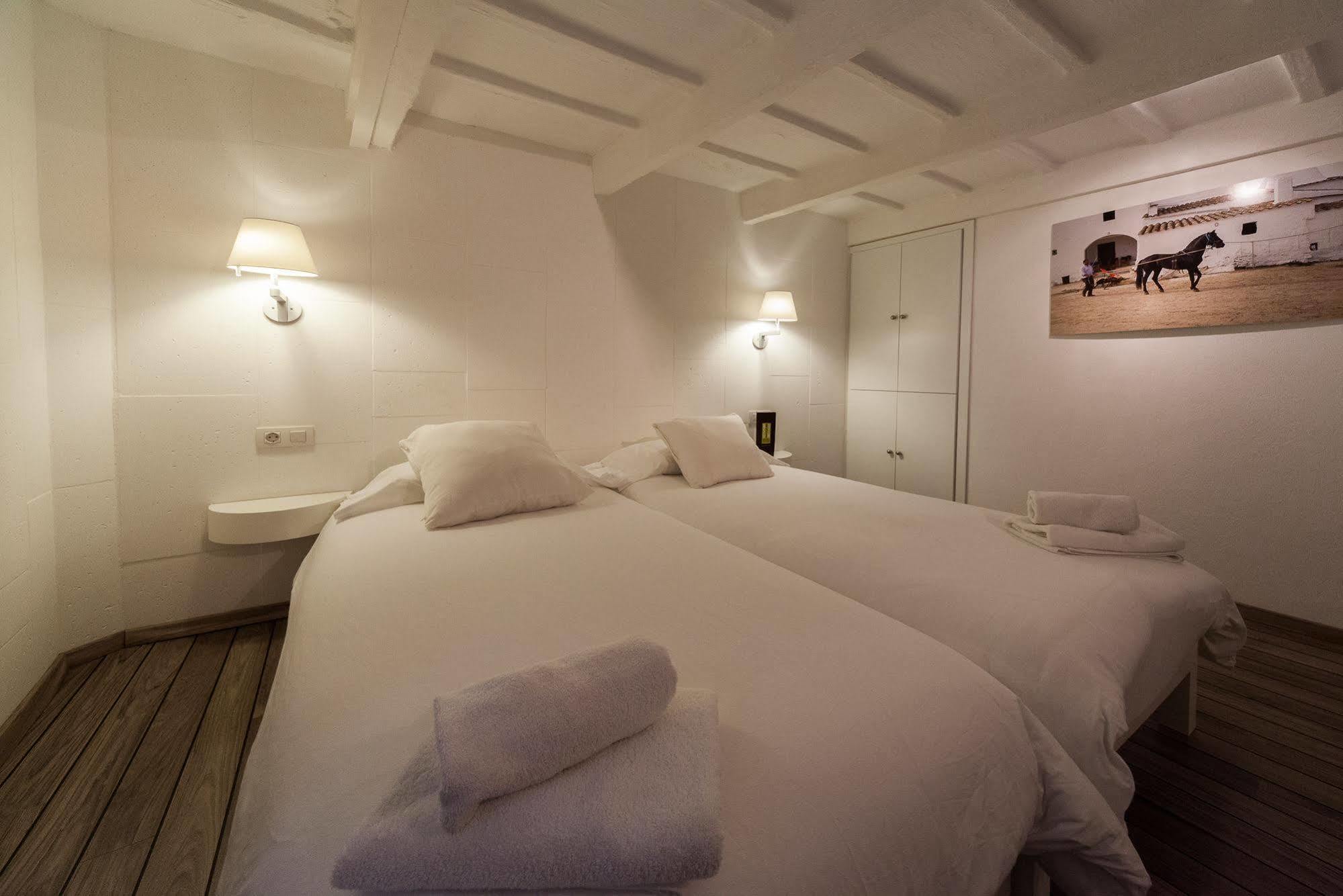 971 Hotel Con Encanto Ситадела Екстериор снимка